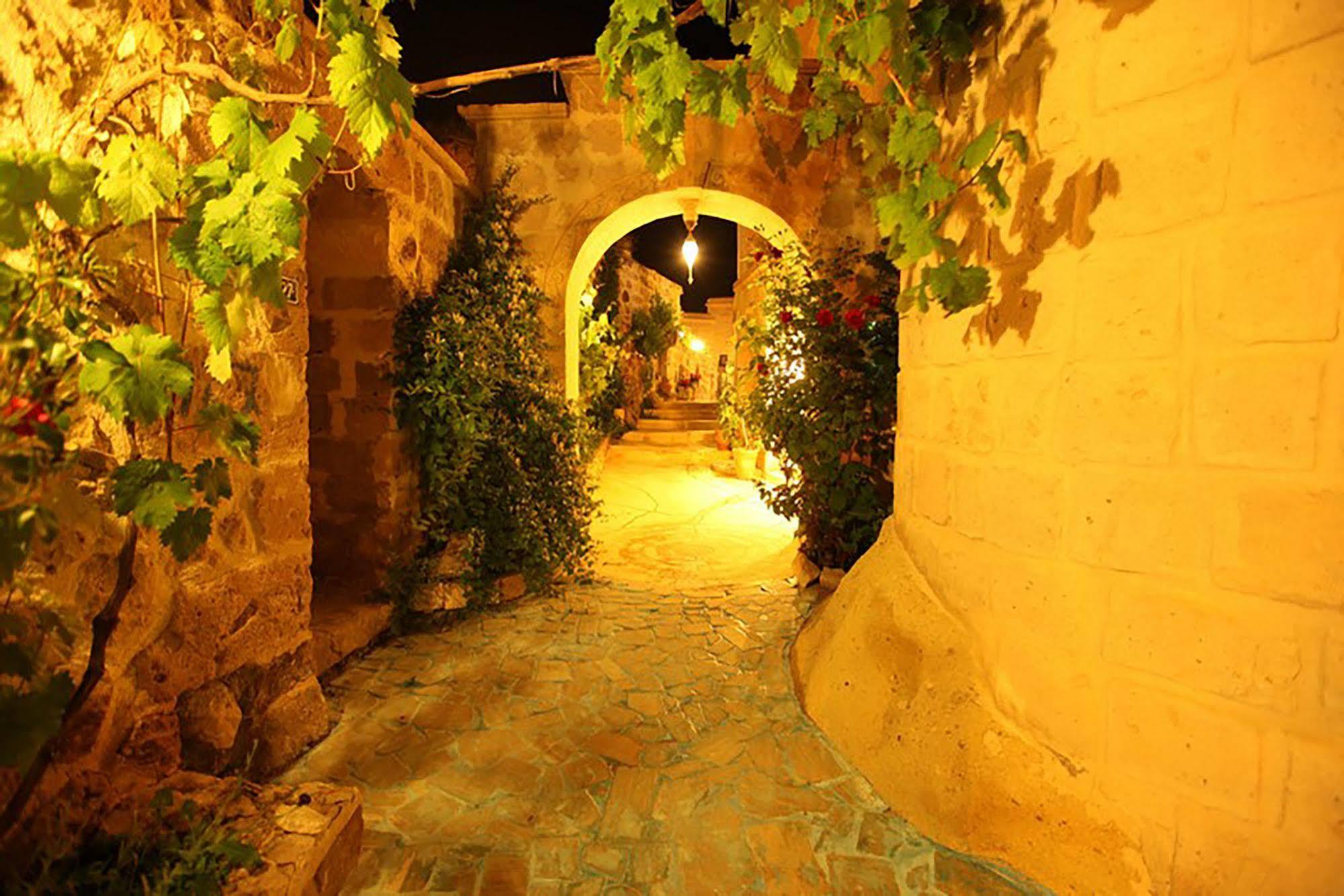 Blue Valley Cave Hotel Urgup Exterior photo